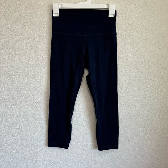 Lululemon Women's Size 4 Align High Rise Cropped Legging Capri Navy Blue Workout - Picture 1 of 8